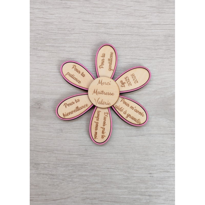 Fleur Merci Maîtresse personnalisée en bois